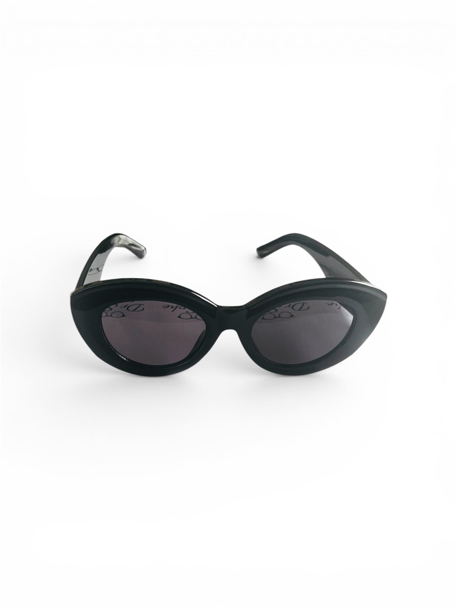 Retro Oval Black Sunglasses – Classic Minimalist Frame