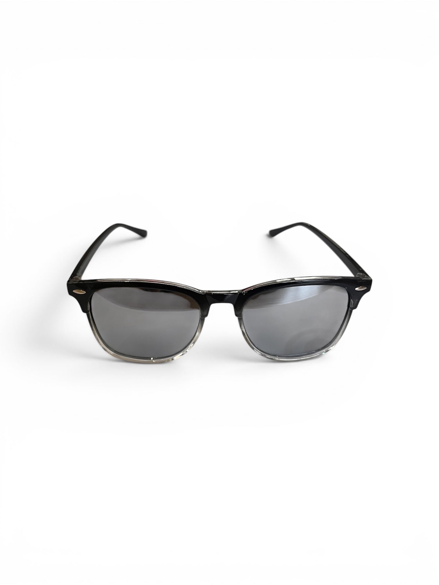 Classic Gradient Wayfarer Sunglasses