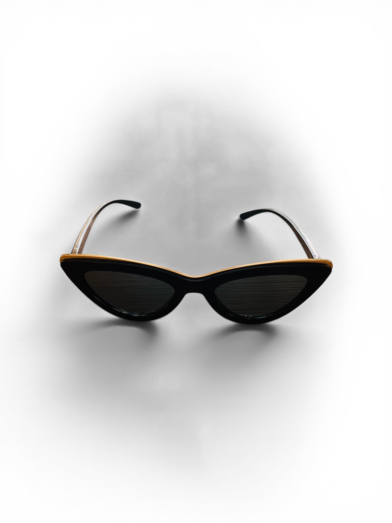 Chic Black Cat Eye Sunglasses
